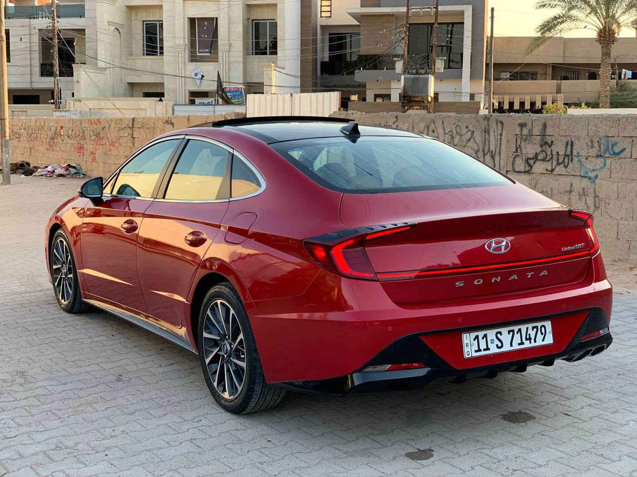 السلام عليكم 
 سوناتا 2020 لمتد وارد امريكي 
فول مواصفات: داتا شو ، كامرات 360 محيطية، بصمة، بانوراما ،تتقدم وترجع بالبصمة ، اوتو بارك، تشغيل عن بعد مقاعد كهرباء، هواي بعد مواصفات غيرهة
الضرر:  بيها قطعتين من اميركا وهنا بيها جتاف وقطعه خلفيه بسبب الجراد بدون ضربه
السعر: 169$ وبيهة مجال 
الاستفسار:*********** بغداد, العراق
