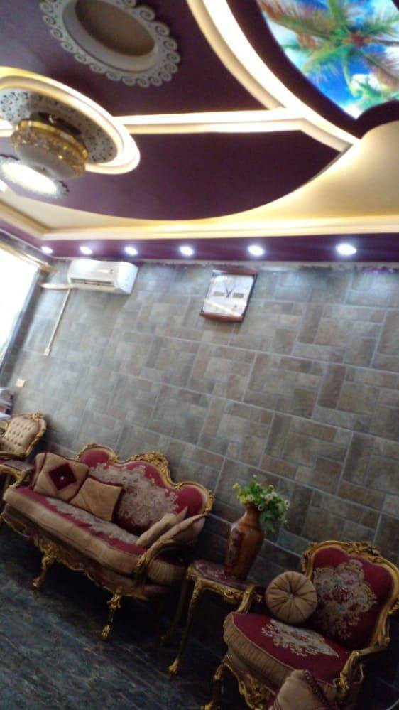 السلام عليكم 
بيت للبيع بناء حديث  طابقين  المساحه ٢٠٠ متر مكون من اربع غرف صالتين كبار ٣ مجاميع صحيه سقف كونكريت سقوف مغربيه  البيت جاهز من كلشي البيت جاهز علئ اخر حبايه لاتصال علئ الرقم 
‏‪***********‬‏
‏‪***********‬‏
