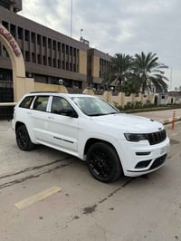 جراند شيروكي S • ٢٠٢٢ • ١٨٠٠٠ كم