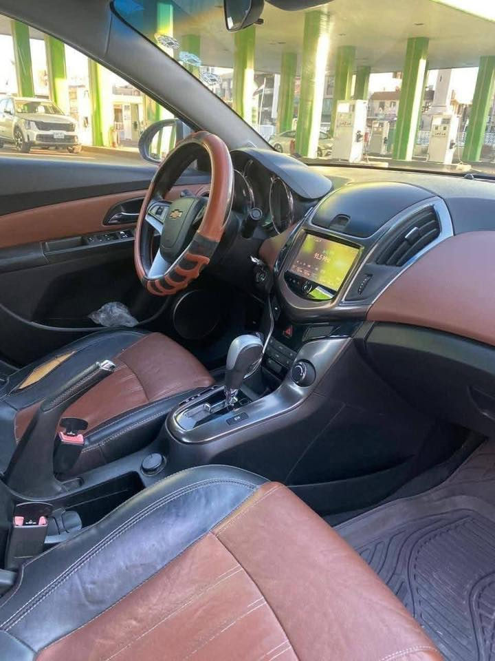بيع شوفرليت كروز وارد خليجي موديل 17
فول مواصفات LT رقم اربيل دولي

خمس بصمات وبصمه تشغيل
داخل جلد لونين 
تحكمات ستيرن جهتين
فتحة سقف
رادارات جانبيه
اشاير ب المري
شاشه بلاديه
عليها ادامه كامله
طخم تاير جديد
دبلات وربلات اماميه جدد
ادامة عامه لمنظومة الماء
ادامة عامه لمنظومة البانزين
بدون صبغ بيها مكانات بارد
ماشيه 125 كيلو
ماتحتاج مصرف 
سعرها 118$ وبيها مجال بسيط
كوبون بانزين
للتواصل ***********
