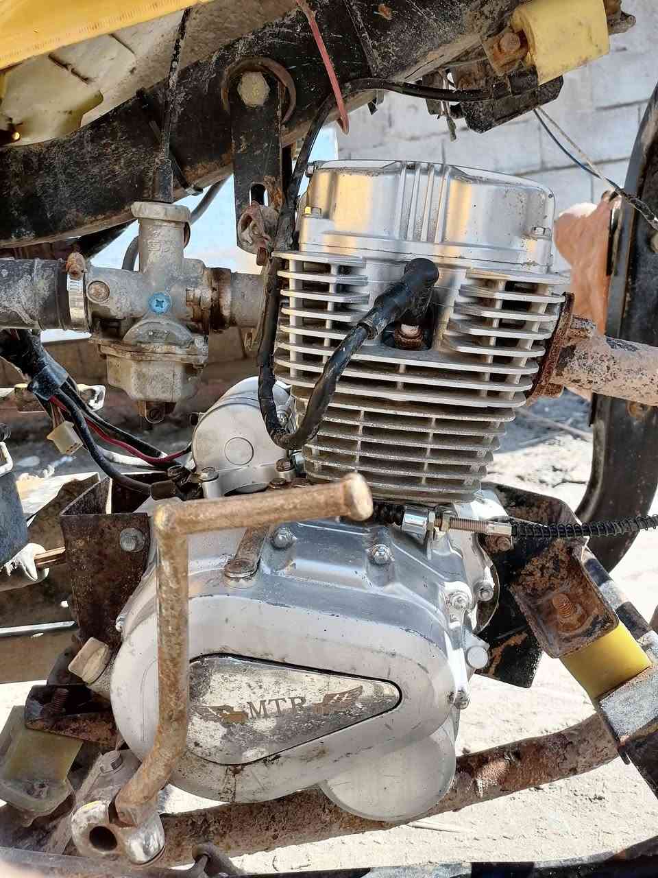 سلام عليكم ستوته لبيع امتيار مديل 17 نضيفه نكرت سلف اوراق مكان كرمت علي سعر 1300بيهه مجال ***********
