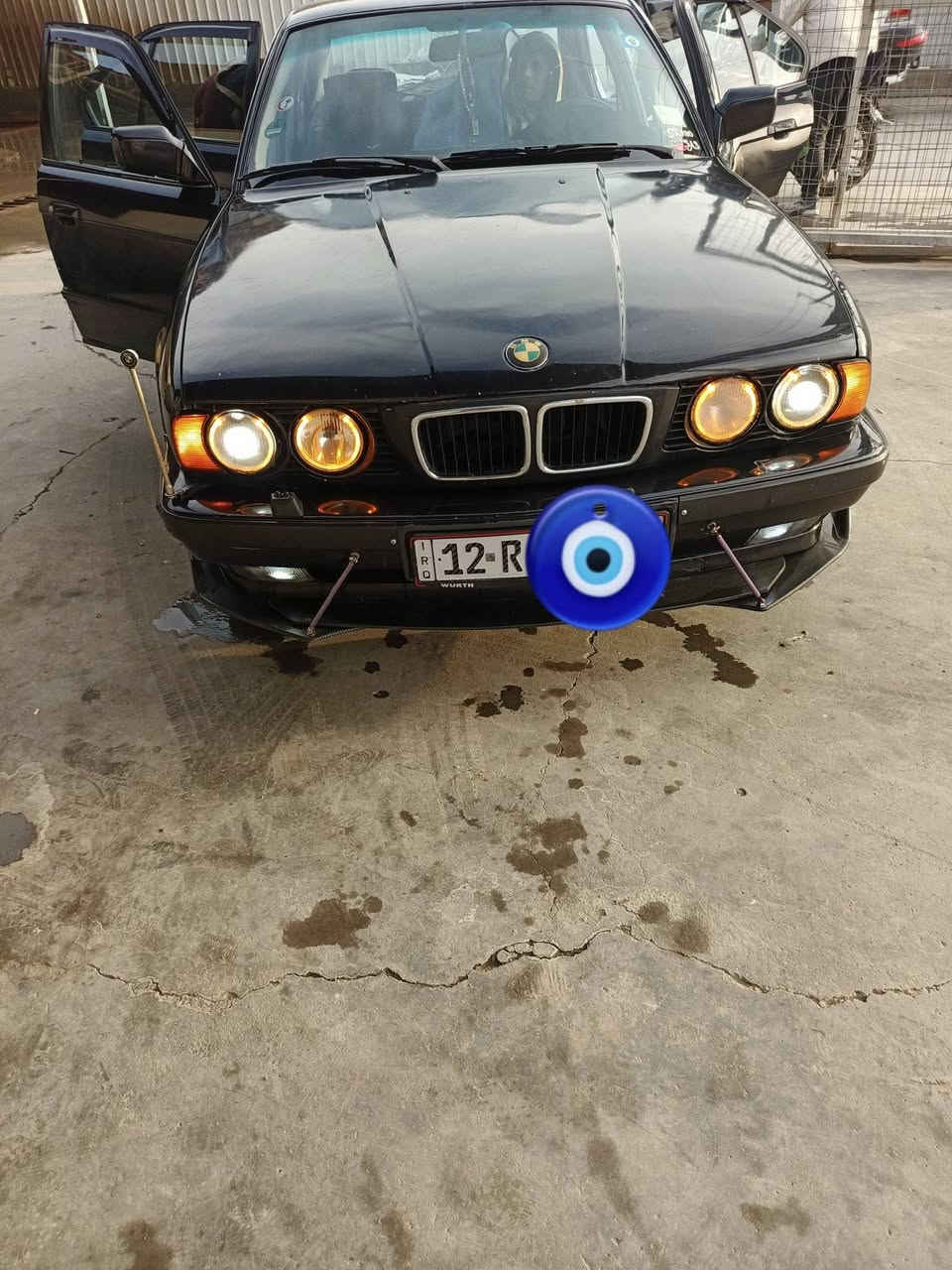 اللهم صل على محمد وآل محمد

بي ام 520 مسكر عدل گير عادي موديل 1991 

كفالة منين متريد اكفلك كير محرك كهربائيات تدفئة تبريد  تايرات ويل خلية  من الدعامية للدعامية +رقم الماني نينوى (مشروع وطني) سنويتها حدها لل27 يلة تنتهي وداخلة هزة + بإسمي اني راعيها  مكاني بغداد الحسينية مال الراشدية 

سيارة من اكول تعبت عليها مو شلون ما جان الله وكيلكم يعني مال جناي مو بياع شراي الياخذها ما يصرف عليها اي شي نهائيا الله  وكيلكم    السعر 68 وبيها مجال قليل واتشرف باليجي

وهذا رقمي ***********  اخاف ما متواجد بالخاص
