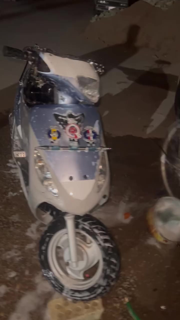 للبيع نجف حي العسكري دراجه بلادي ما مفتوحه صالنصه رياضي كهربائيات كلها شغاله نكره سعر ٥٥٠ دراجه حلوه 💁🏼🙂


**إذا كنت صاحب هذا الإعلان وتريد حذفه لأي سبب، رجاءا أرسل رسالة إلى الدعم الفني**