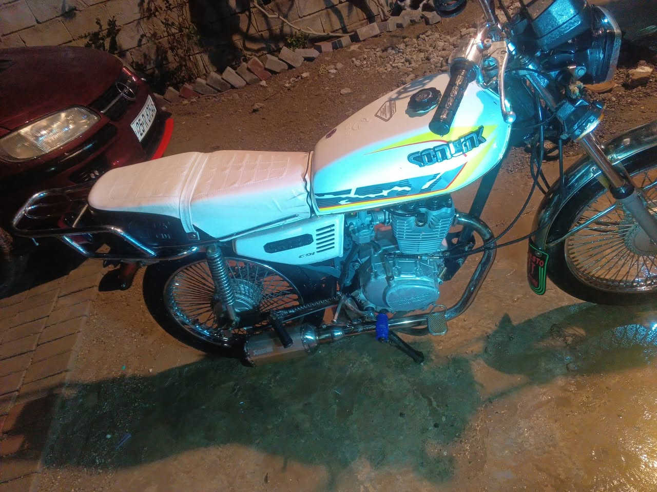 سلام عليكم للبيع 300موديل18،،، ***********
