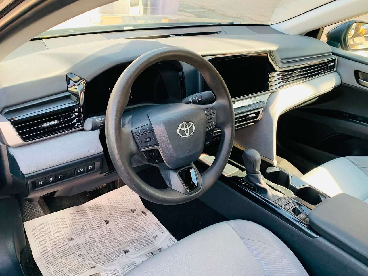 🚘 تويوتا كامري موديل 2025
✅ اللون:أسود�✅ ماشية 5 أميال فقط (زيرو)�✅ السيارة نظيفة جداً وبحالة ممتازة
حالة الحادث:
 ● قطعة صبغ واحدة فقط.
 ● ضرر خفيف في الجنطة الخلفية.
✅ السيارة مفحوصة وجاهزة.�✅ متبقي 3 أشهر على مهلة إصدار رقم الفحص.
📍 موقع السيارة: أربيل
💵 السعر: 21,900 دولار (قابل للتفاوض)
📞 للاستفسار والتواصل:�*********** (واتساب متوفر)
