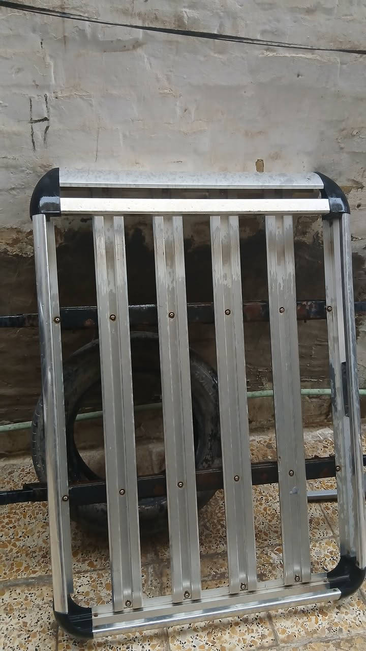 سله او سوابايا  وحدة كامله هي وقفايصه سعره ٢٠٠ والثانيه بدون قفايص ١٥٠ للبيع وبيهن مجال


**إذا كنت صاحب هذا الإعلان وتريد حذفه لأي سبب، رجاءا أرسل رسالة إلى الدعم الفني**