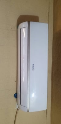 خوان عندي سبلت للبيع شراي يتصل على هاذا الرقم 07807695988