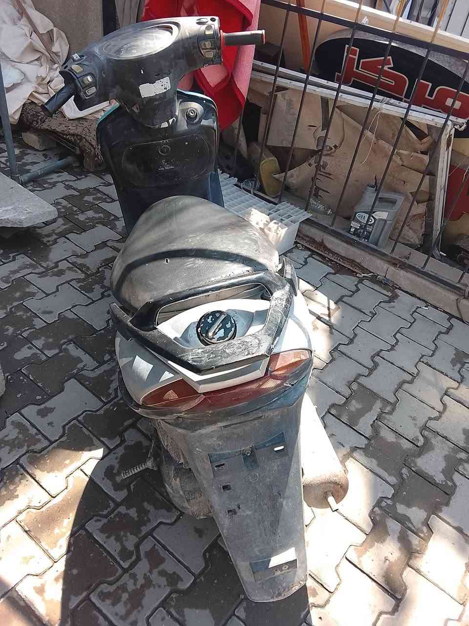 سلام عليكم البيع شغاله اروح وجي الشغل بس ابيع كوم حديد مكاني كاظميه ***********
