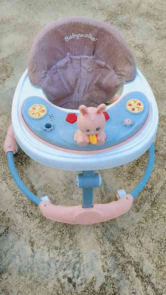 السلام عليكم 
باب سوكاوي سعره 40 دوشك تركي اطفال 20 ميز كوي 10حجله حديد 20كرسي اطفال 20 ***********
