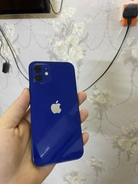 ايفون ١٢ • ٦٤ • بطارية ٧٩