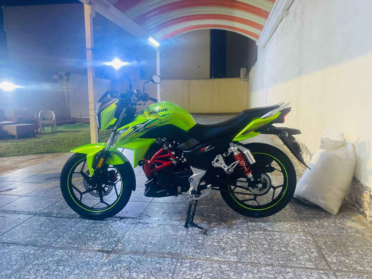 سلام عليكم. دراجه هاوجي DF  موديل 23 مسجل تحويل ثاني يوم ارقام اجنبي السعر 23 ورقه قفل تواصل *********** مكانه رمادي
