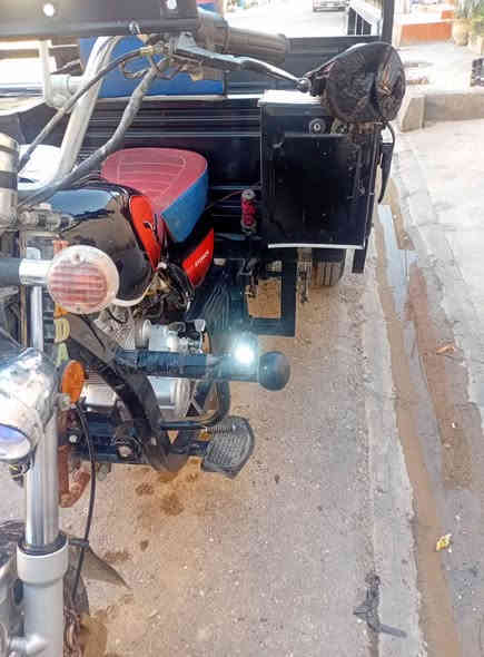 ستوتة مديل ٢١ كله بلاد اي نقص مابه كهربيات فول شمالية ٣ وراق رقم الهاتف ***********
