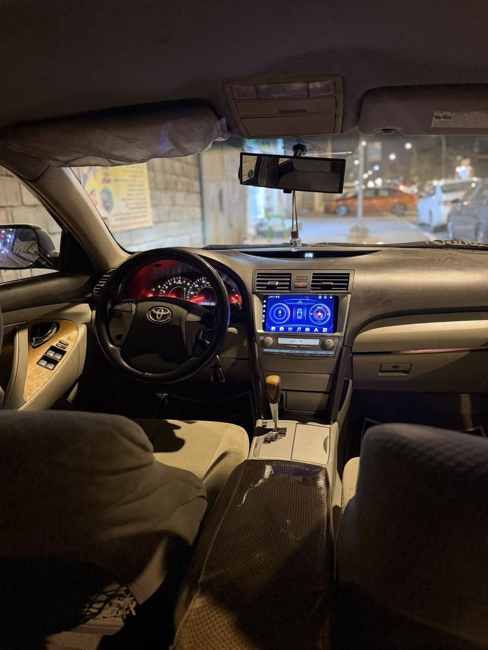 سلام عليكم سياره كامري موديل 2008 وارد البيع رقم نكليزي تبريد بس نقص غاز  محرك و كير حلو ول باقي شوف السعر 90 ورقه و بيه مجال العنوان بصره دور ضباط ***********
