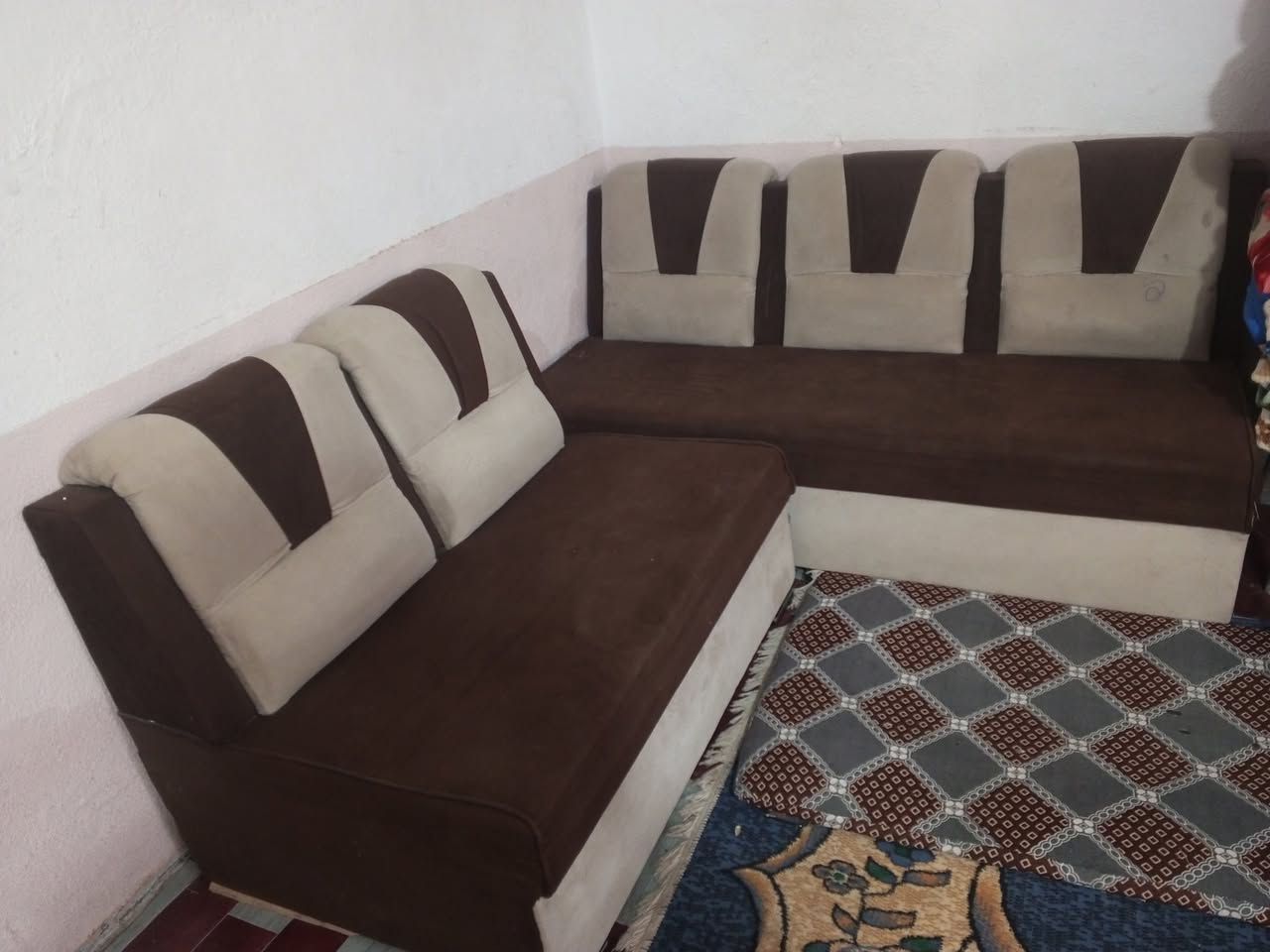 السلام عليكم تخم قنفات خمس قطع مستخدم نضيف لتواصل اتصل ‏‪***********‬‏
