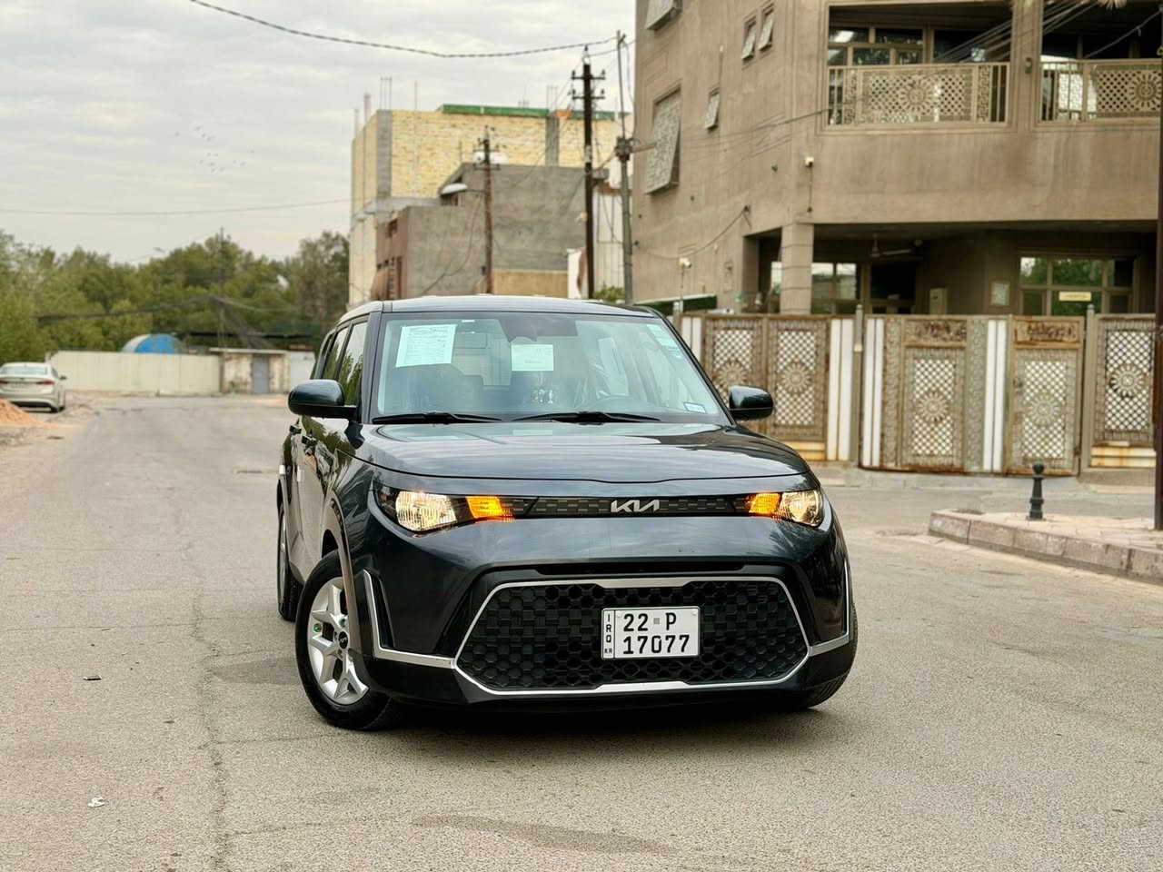 السلام عليكم ‭0775 626 1796‬
كيا سول مواصفات S الشكل الجديد موديل 2024 لون نفطي ماشيه 26 الف وارد امريكي🇺🇸 ضرر واضح بل منشور جاملغ صبغ وحافه الباب تعديل بارد فقط ( بدوون اي دواخل لغد شاصي راديترات تبريد كله بلادي )فقط هذا الضرر باقي السياره مكفوله من الصبغ والتبديل والبارد 
((  ايرباك برده فقط جميع الايرباكات سليمه 🤗)) 
محرك كير حداديه كهربائيات تبريد كله بلادي اي نقص ماكو ( حجر بيئه ورادارات بلاديه يعني اي عطل ماكو واي كلوب ممشتغل بل دشبول )
ابيع على الفحص وين يعجبك افحص😇
رقم اربيل رقم وهزه وسنويه كله جديده لحد 2031 تريد وكاله او تحويل موجود
محرك 2000 Doch دوش المرغوب 
كامره دوراه 📷
شاشة لمس نفكيشن 📲Wi_Fi/ Gps/  تدعم نظام Android Auto +Car play 
رادارات جانبيه تحديد النقطه العمياء ⚠️
رادار خلفي تنبيه عند الرجوع‼️
رادار امامي ❗️❌
تحديد مسار/ سياقه ذاتيه 
اوتو بريك /توقف ذاتي عند الاقتراب ⛔️
‏‎فول تحكم ستيرن
كروز مثبت سرعه 
دشبول العداد الكتروني 📟
وضعيات قيادة-Sport-Normal
‏‎ نظام ABS/مانع انزلاق
شاشه ظبط بل دشبول 
منافذ Usp / 12v
‏‎ حساس اطارات
‏‎ویل کب  کروم 🛞
السياره جاهزه وجديده جداً بدون نواقص دينار متصرف عليها للبيع رايدها 169 
رقمي ‭0775 626 1796
