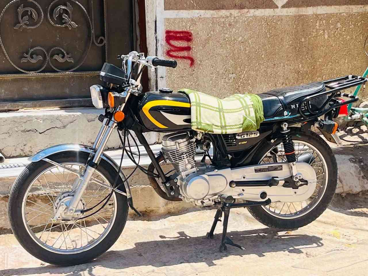 للبيع نامه امتياز موديل 25 أوراق اسكنر  المحرك مكفول برغي ما مفتوح بيه حته تفيلس ما مفيلسه السعر 650 وبيه مجال والشراي بيه خير ويدلل المكان طوريج أم روايه
***********
