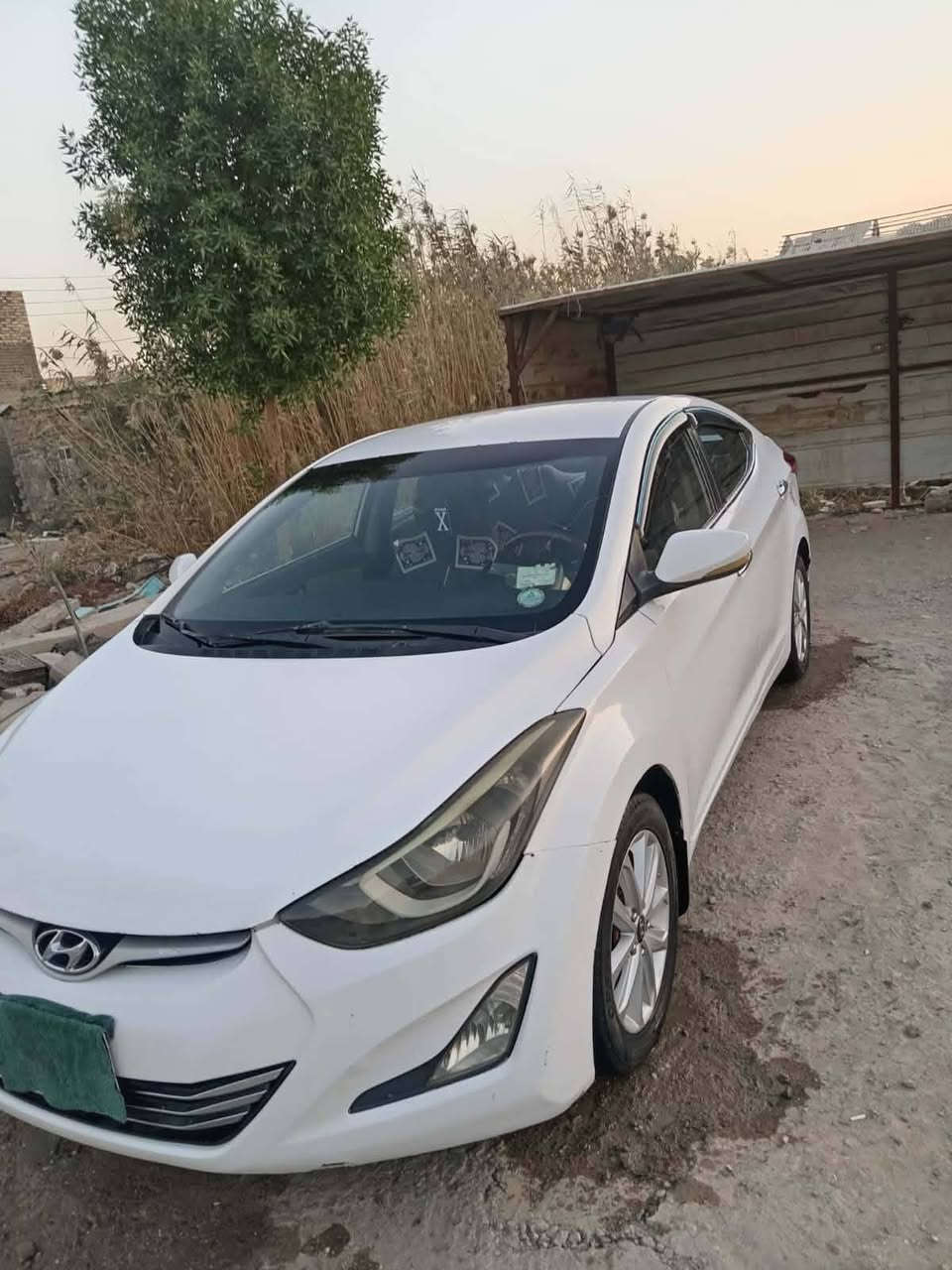 السلام عليكم النترا 2015 خليجي بيه بيبان ثنين مرشوشات بدون فتح من الخارج. محرك 1600 دوش. جاهزه من كلشي سياره بسمي. مداور ثاني يوم. وطخه بلدوسه.  حداديه تخم تاير. عنوان ناصريه سكك. ‏‪***********‬‏
