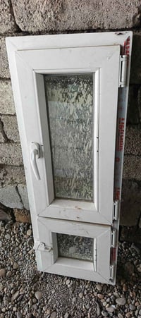 بردات شباك • بلاستك • ٤٠×١١٠سم