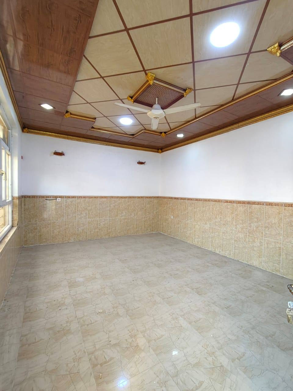 #عروض_مكتب_الإطار_الذهبي
دار للايجار  650قفل 
حي التأميم 200متر 
طابقين 
طابق الاول غرفتين وهول استقبال صحيات مطبخ كراج
طابق الثاني غرفتين وصحيات 

للاستفسار زياره المكتب حي النور قرب ملعب الكلاسيكو
او الاتصال على الارقام التالية 
متوفر واتساب 
***********
***********
