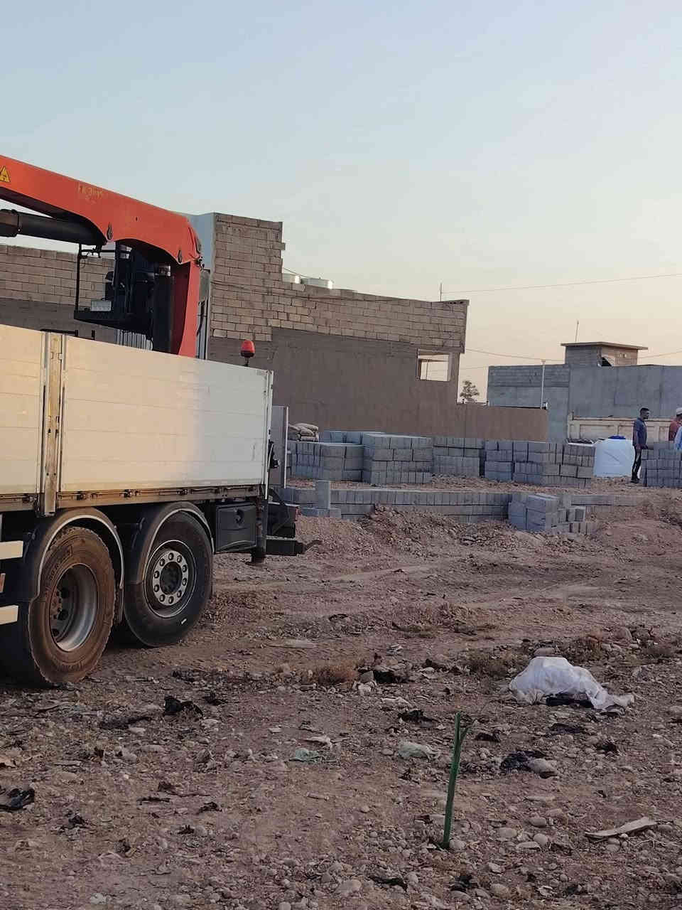 السلام عليكم
بناء بناء بالتقسيط بالتقسيط المريح او بالنقد 
على شكل دفعات مع مراحل البناء  تستلم مفتاح بيتك حسب التندر والمواد الي تختارها انت
بناء هيكل تريد بيت جاهز فول ترميم البيت مواصفات  حسب اختيار الزبون عملنا داخل تكريت والمناطق التابع لها الاستفسار اتصل على الارقام التالية 
***********
***********
ماسنجر وتساب
