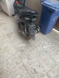 للبيع ماكس مظلع شغالة السعر 300 مكان بغداد رقم الهاتف 07735912384