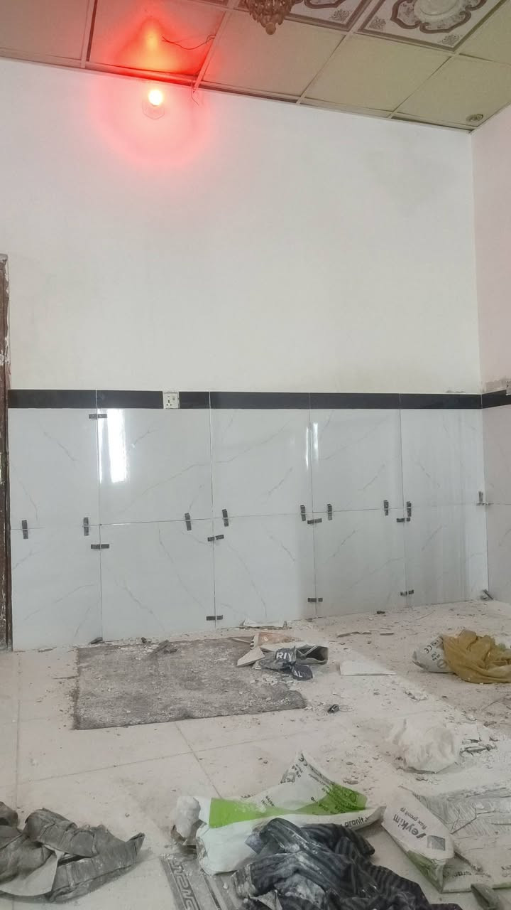 خلفه سيراميك حمامات جدران ارضيات بايات درج متفرغ حاليا ***********
