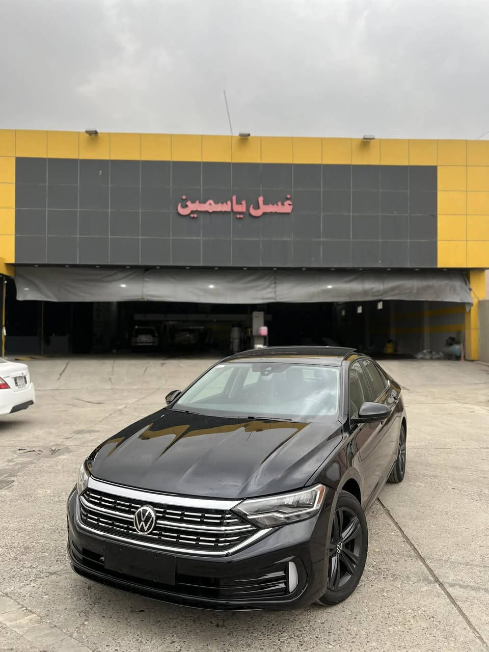 Jetta 2024 blacktop 
Jetta se blacktop 
دوو پارچه صبع 
١٢ مايل رۆیشتیە 
ایرباگ سیستەم بە شەرت 
١٥٥$ سحر بلاش 
***********
