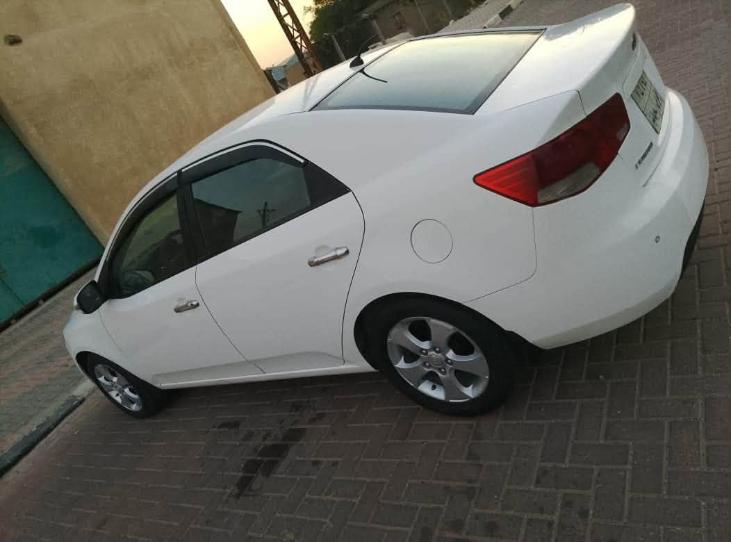 للبيع ***********كيا سيراتو خليجي فول اوتوماتيك سعره 75  رقم شمالي محرك 1600دوش سياره جاهزة كير محرك حدادية تبريد جيد مابيه لاضربة ولاتبديل صبغ جاملغ أمامي بدون داخل مكانة كربلاء
