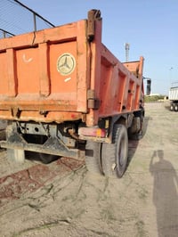 شاحنة • للبيع