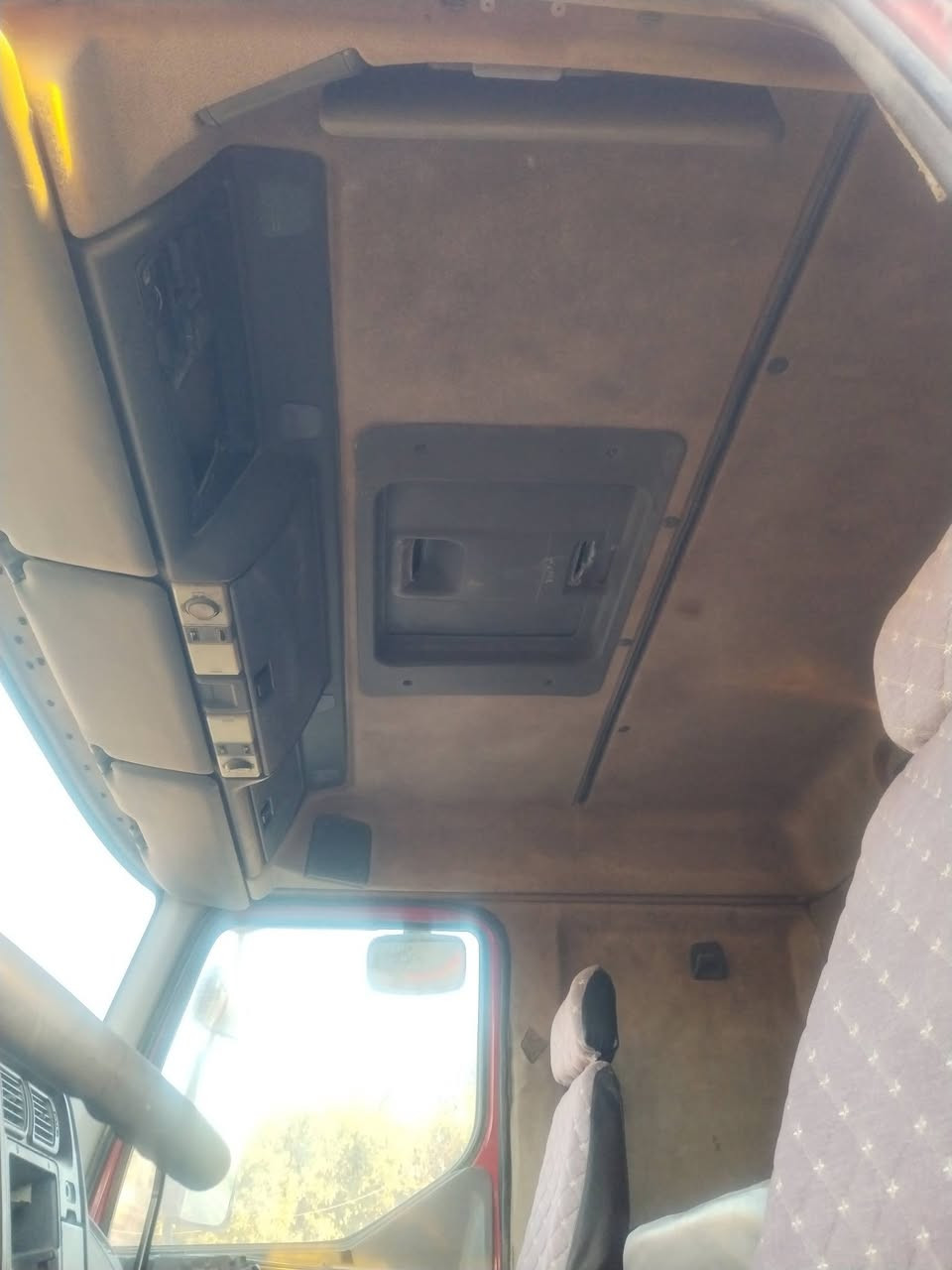 السلام عليكم 
للبيع سياره رينو بدي رقم واسط العنوان واسط النعمانيه  ***********
***********
