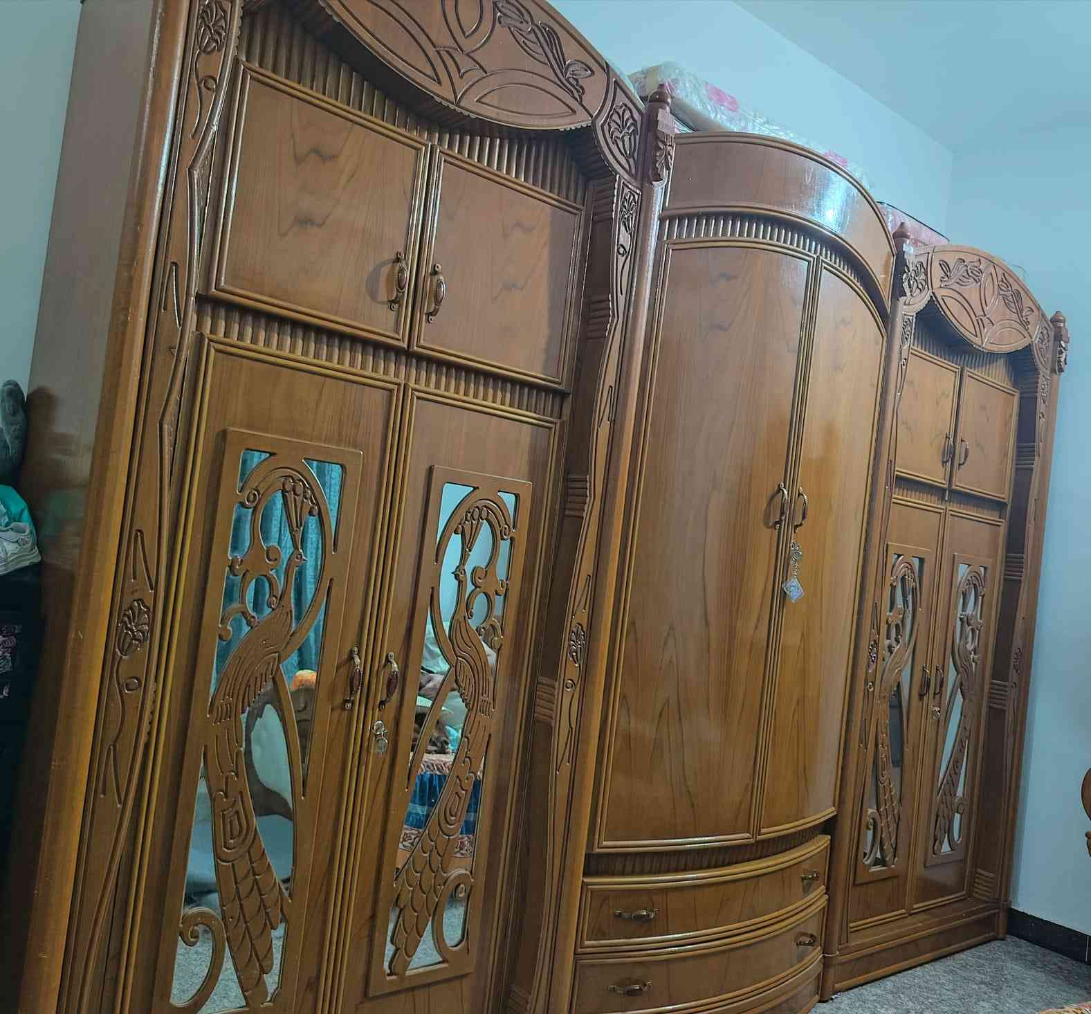 غرفه للبيع
صاج عراقي اصلي مستعمل نظيف نجاره عراقيه
السعر مليون و٢٠٠ ألف دينار عراقي وبيها مجال
للاستفسار الاتصال على الرقم ***********
