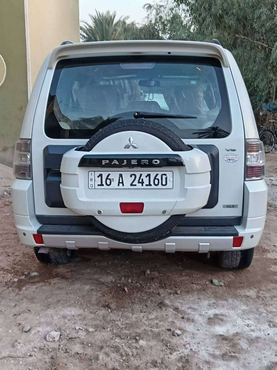 السلام عليكم 
حبتور 2014 للبيع محرك 3500
نظيفة جدا والسونار ملحق مع الصور رقم دولي
السعر 167
المكان بغداد جميلة شارع خير الله
للتواصل 
***********
