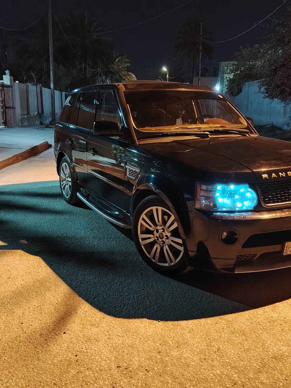 سلام عليكم رانج روفر سبورت موديل 2009 السياره حلوه ونضيفه تخم تايرات جدد تخم جوبلسات جديد مو تفصيخ جديد كارتون شادهن ماطور جديد يعني منضومه مل جوبلسات جديده حداديه نضيفه كهربايات كامله كير مكينه خير من الله مكينه عادي المرغوب سعرها 105وبيها مجال الشراي يتصل ***********
