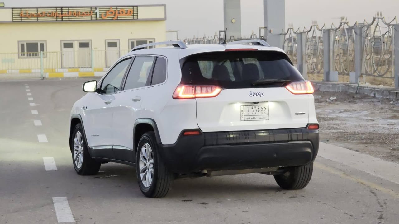 جيب 2019 امريكي السعر (105)(***********)
بيهه جاملق وبنيد بدون شواصي لغود كفاله محرك 2400 مكينه وگير كفاله تبريد ثلج حداده جديده تخم تاير جدد كهربائيات كلهه جاهزه السنويه الغايه 26عنوان السياره البصره *********** البصرة, العراق
