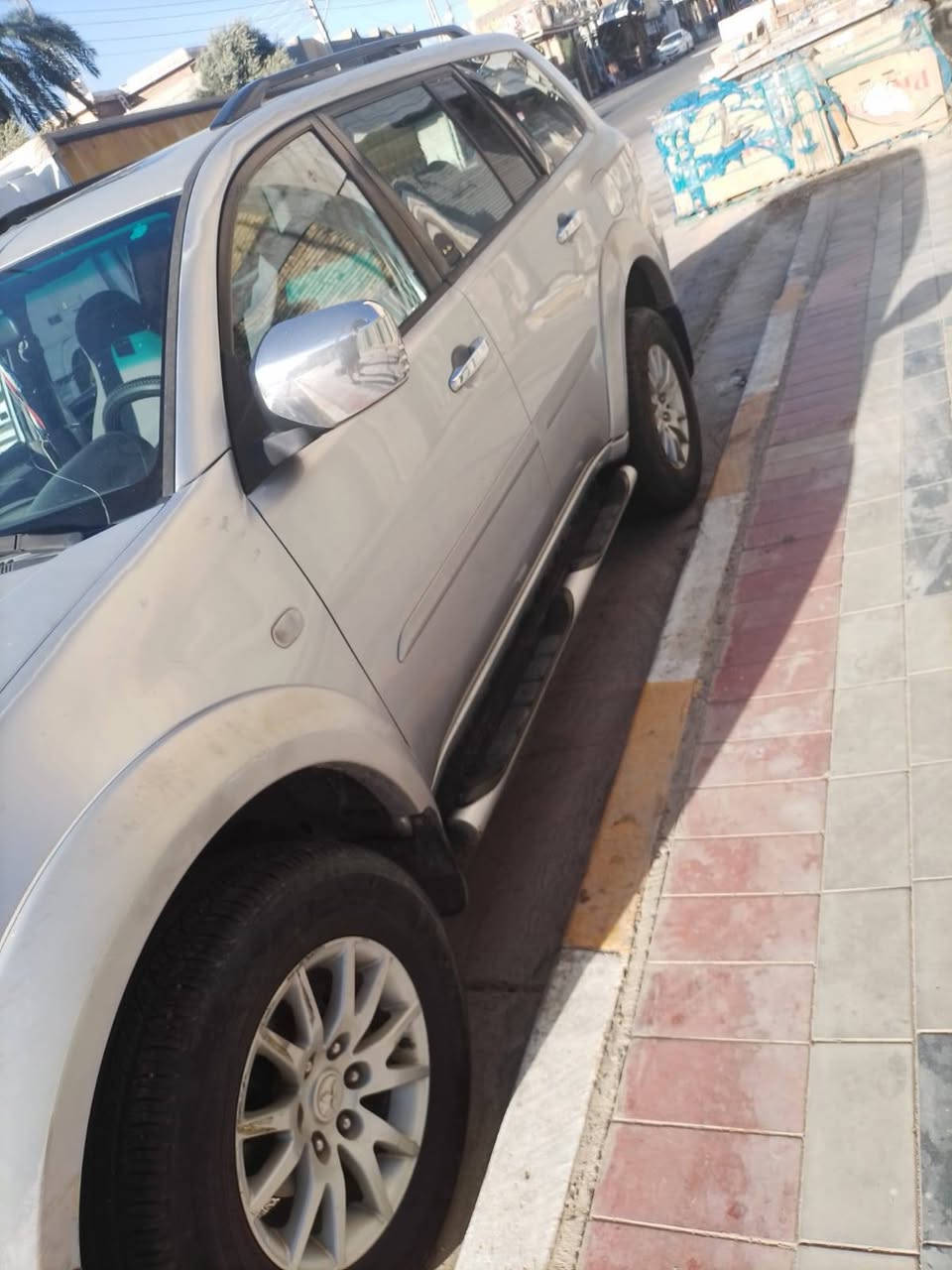 ميتسوبيشي مونتيرو فئة GLS
وارد أمريكي كلين تايتل 

محرك ٦ سلندر 

مكان السيارة ميسان

المسافة المقطوعة 120,000Km

كاملة المواصفات :-

.تثبيت سرعة 

.مقاعد كهربائية

.مراية جانبية شفط 

.حساسات رجوع 

.فتحة سقف 

.نضام ABS ومانع انزلاق 

.تحكمات ستيرن

السعر المطلوب ١٠٠ ورقة وبيها مجال 

للتواصل على الرقم ***********
