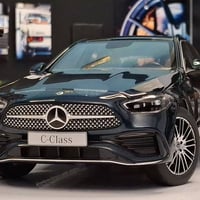 مرسيدس C250 • مقياس ١/١٨ • يفتح بالكامل