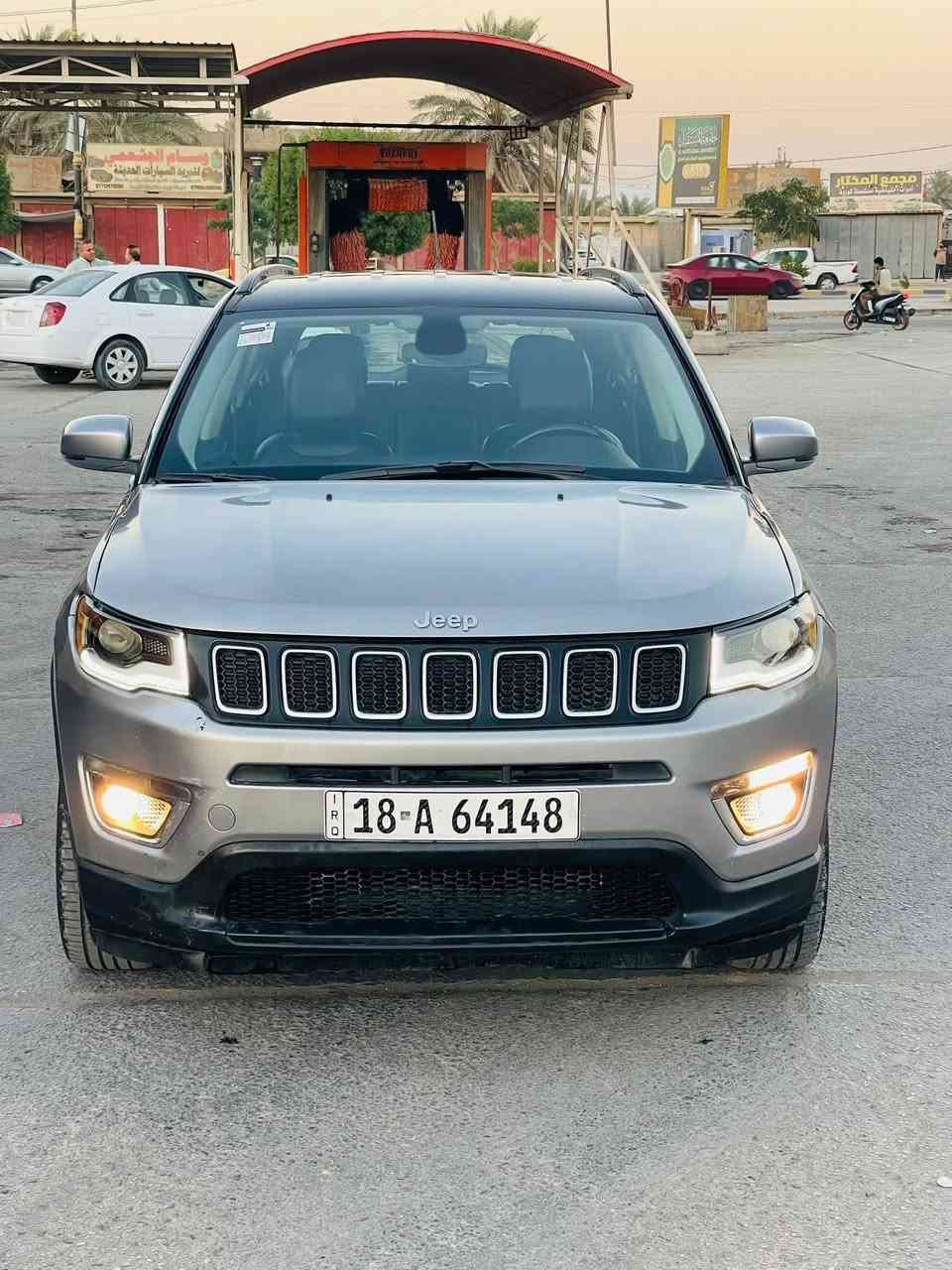السلام عليكم جيب كومباس مديل 20 ماشيه 72ميل وباسمي رقم الماني بابل ضربته فقط الجملغ الامامي ونفسه امصلح ومصبوغ السيارة جاهزه رايد 115السياره جاهزه من كلشي وهذا رقم تليفوني ***********
