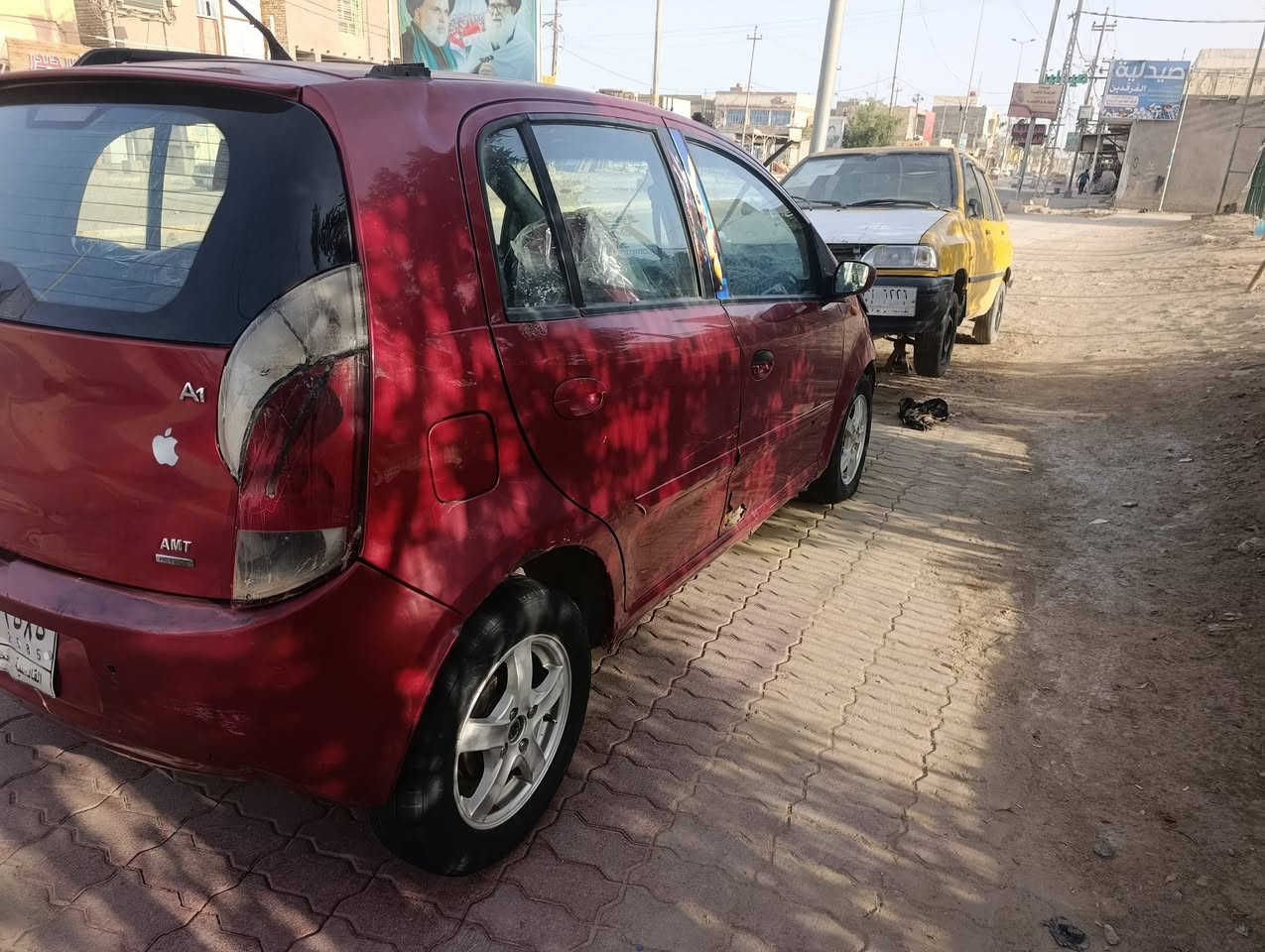 السلام عليكم سياره A1موديل 2013سياره جاهزة كير ومكينه كورلا1600فقط بيه اشويه اخياسات بدون ضربة بدون تبديل السعر 23ورقه وبيه مجال مكان السيارة ديوانية رقم الهاتف ***********
