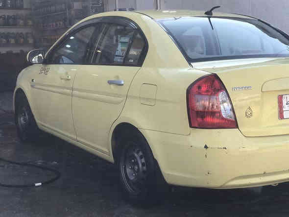 السلام عليكم اكسنت 2011 شركة العامة بلادي اصفر ليموني محرك 1600 جاهزه تبريد شغال بأسمي بغداد الاسكان مقابل كلية المأمون سعرها 92 الاتصال ***********
