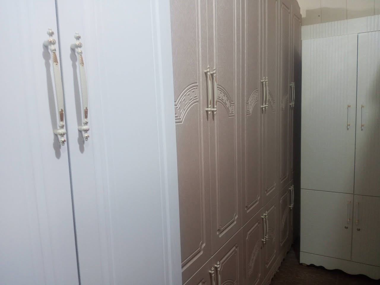 مواد منزليه مستعمل وا جديد لل البيع عينوان سوق حسن قوان مقابل مسجد حسين ملاء وهاب رقم محل ***********
