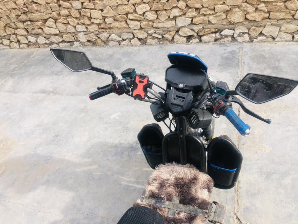 متاح ماطور هيوشه موديل 2024
ماطور نضيف كما موضح في الصوره  
شغال بصمه و سماعاته كلها شغاله 
بطارياته يقرن كله 4يعني نص عمر 
سعره 420وبي مجال 
 لبريك الخلفي فقط يرادله تنفيس لئن واصله هوه يرادله تنفيس فقط
الاستفسار على الرقم/***********
