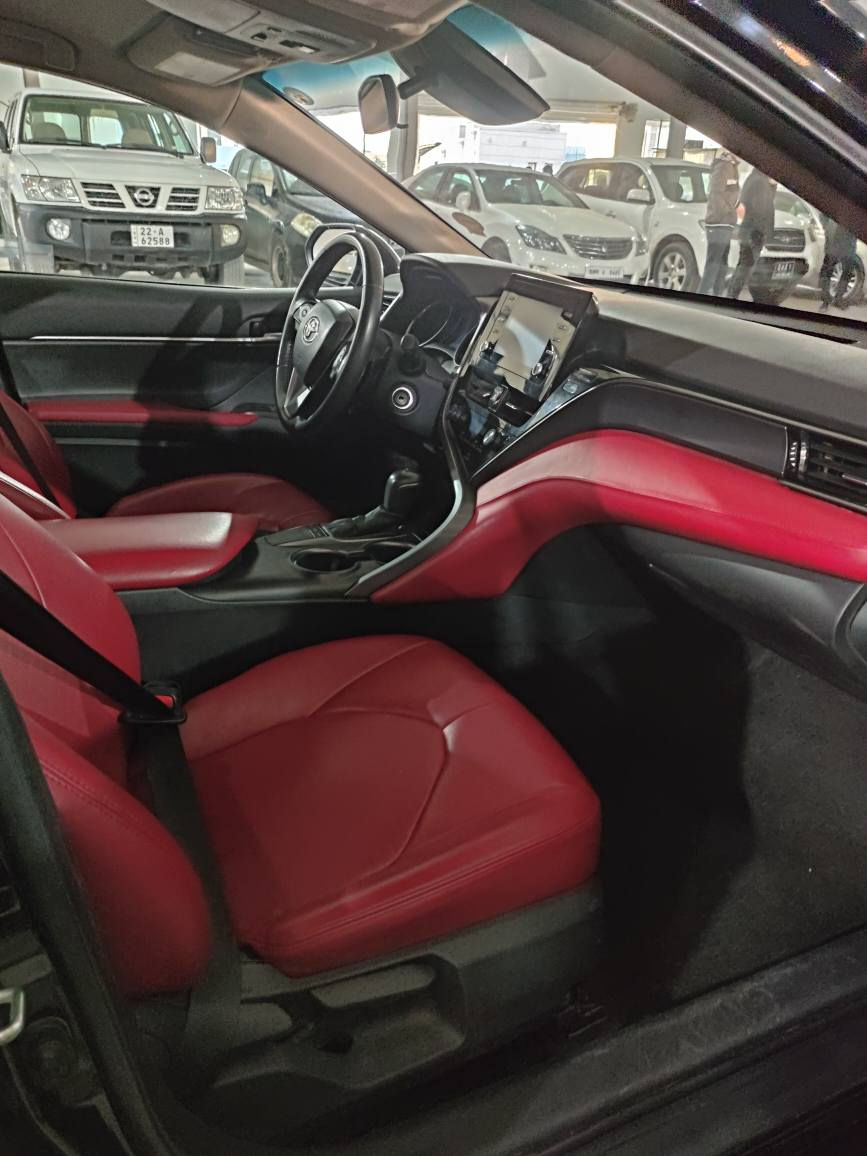 کامیری ٢٠٢٤ ڕەقەم و جائیز
دووپارچەی بۆیاغە بۆنیت و چەمەلاخی سەکن بەبێ ناو وە دەرگای سوکن ڕەشە
سەنەوی تازەیە
***********
*********** رانية, السليمانية
