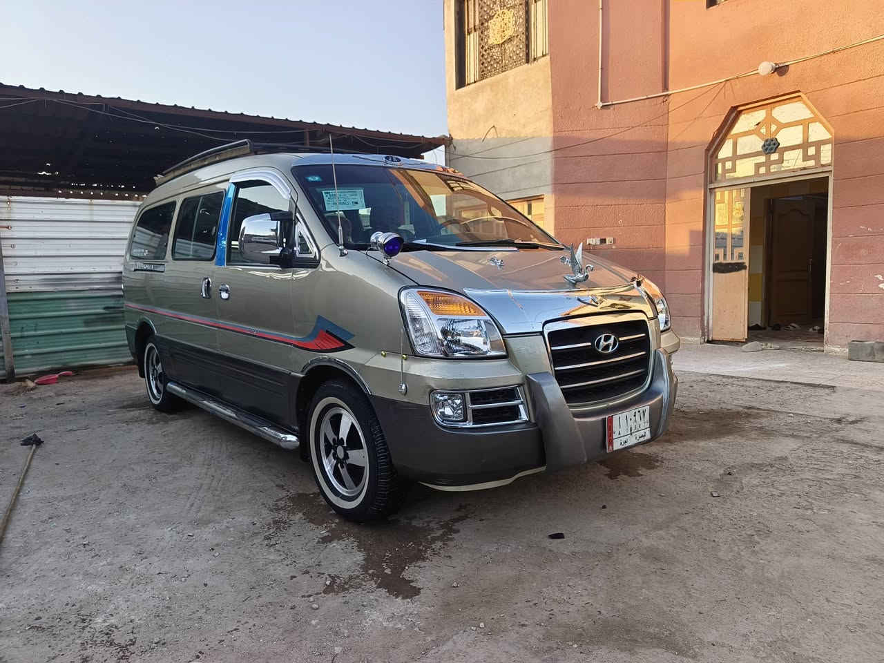 ستاركس 2007 مسكر كير اوتمتيك رقم بصره دولي سنويه 2030 مكفوله من الضربه والصبغ شاصي مكفوله سياره جديده بمعنى الكلمه مكينه جديده تبريد ثلج اي نقص ما بيها 
البصره ابو الخصيب البهادريه 
***********
السسسعر خاص لان السياره غاليه
