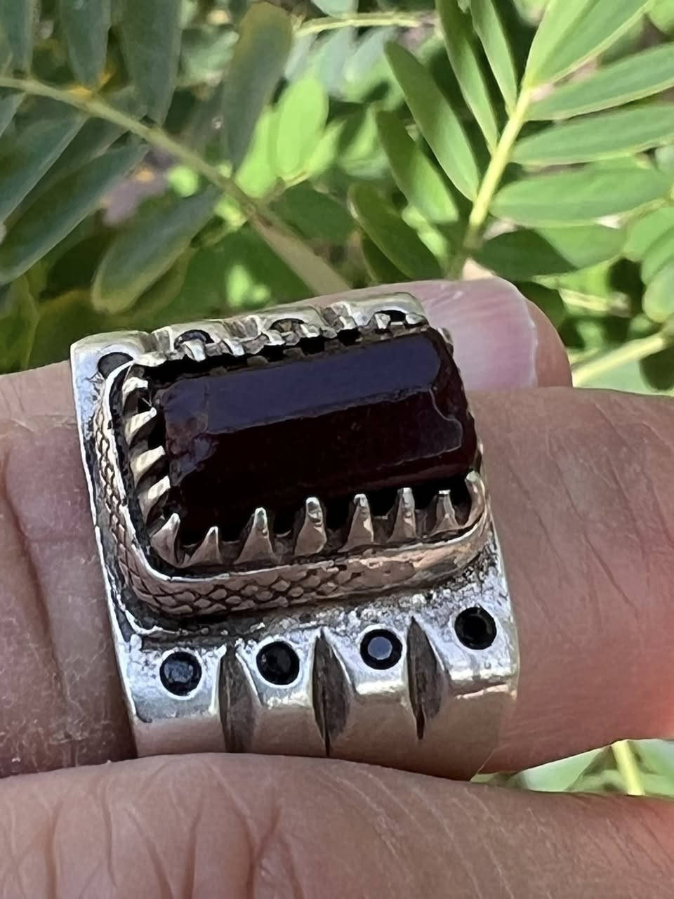 تحفه من العقيق اليمانيّ العباسي القديم العنوان الكوت للاستفسار الاتصال على ***********
