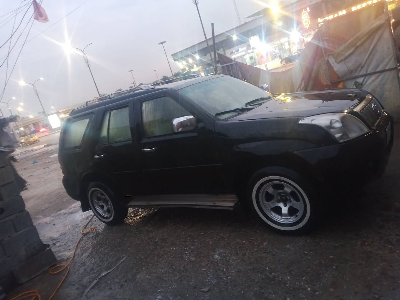 السلام عليكم للبيع سياره جننو محدثه ياباني برادو سياره مقفوله كفاله عامه من كل شيءم رقم ديالى اريد تحويل ثاني يوم زياره جواها كهربائياتها شغاله مكينه وقير مقفولات سعر البيع 50 ورقه وبيها مجال كلش بسيط مكان بغداد الحبيبيه الاستفسار على هذا الرقم ***********
