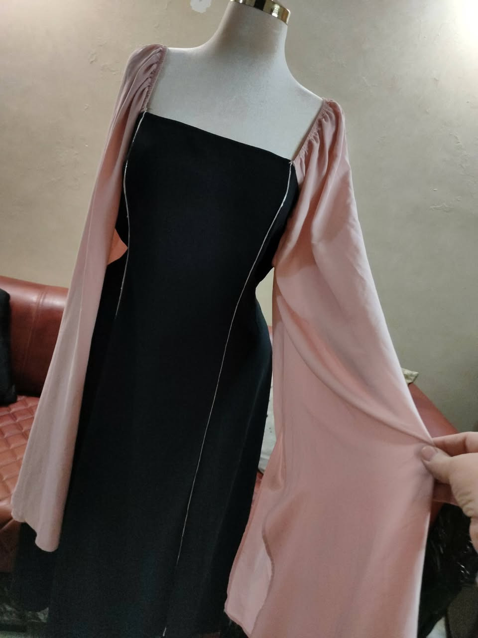 فساتين كويتي كلها ماركات اصلية مطابقه للصور موديل حديث ومريح اقمشة باردة القياسات واسعار مكتوبة على الصور توصيل لكل المحافظات 5 الف


**إذا كنت صاحب هذا الإعلان وتريد حذفه لأي سبب، رجاءا أرسل رسالة إلى الدعم الفني**