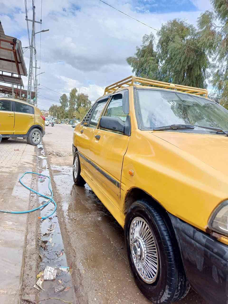 سلام عليكم سايبا 2011كير ومحرك بالشرط مشروع وطني شرط التحويل باتري تايرات جدد صدر جديد كهربائيات كلها شغاله دفتر بانزين  سعر 23بيها مجال قليل سيارة مال جناي 
***********
