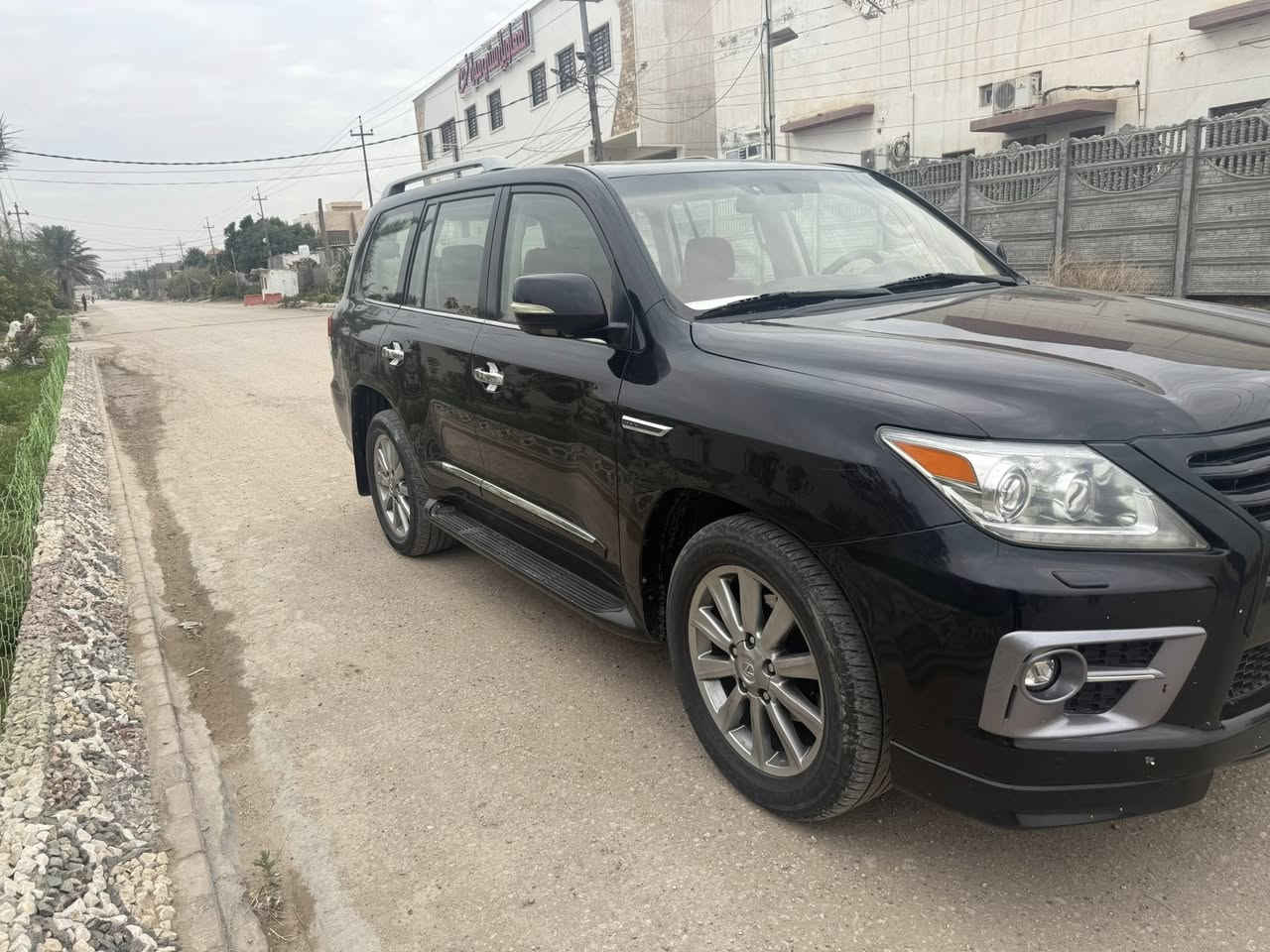 السلام عليكم لكزز 2008 بريم فول مواصفات جكات كراسي كهرباء جنطه كهرباء فول مواصفات كير مكينه حداديه تايرات جاهزه على اخر شي تحويل مباشر السعر 285 وبيها مجال السياره بيها صبغ بنيد فقط بدون دواخل بدون اي نقص اخوان كاتب كلشي اقره المنشور زين واليعجبه يتصل وعيوني اله والميعجبه يعبرها بكلمه طيبه
***********للاستفسار 
عنواني بابل الحله
