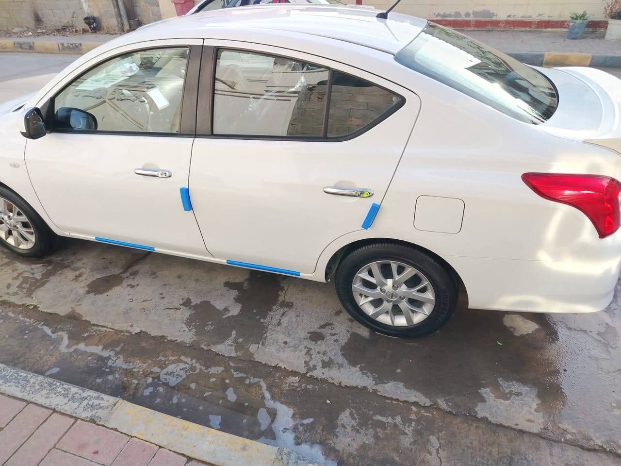 السلام عليكم
صني هندي موديل ٢٠٢٢ اربعة جام كهرباء قطعتين تبريد حساسات  ماشيه ٨٣ مكفولة السيارة سنويه 28 هزه جديده السعر ١١٥$ تواصل ع هذا الرقم***********
