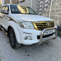 هايلوكس وارد كويتي • ٢٠١٥ • ٢٢٠ ألف